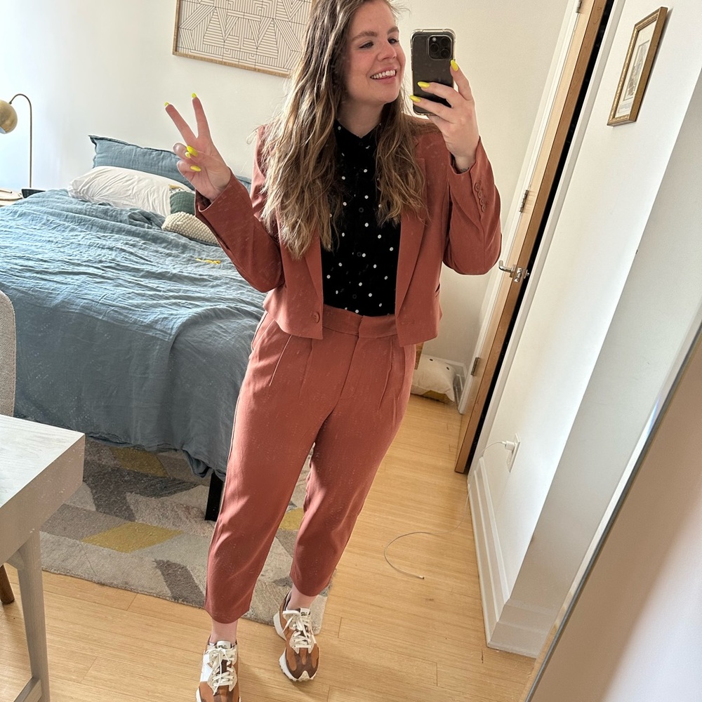 High waisted pleated ankle suit pant - Express- size 10